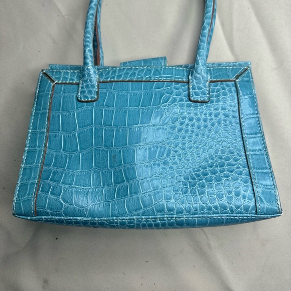 Liz Claiborne turquoise small handbag/purse faux croc pattern with bow - Picture 2 of 3